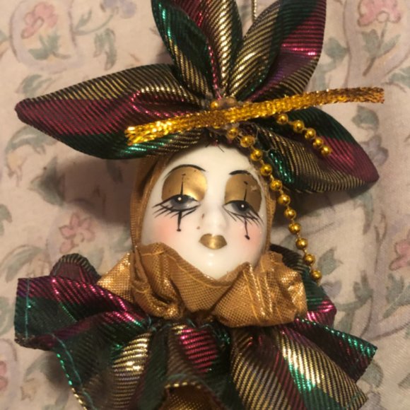 Porcelain Hanging Creepy Clown Fridge Magnet - Picture 1 of 1